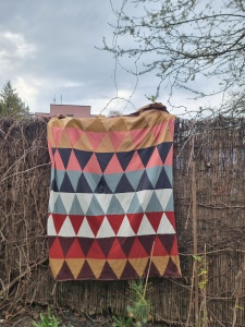 Bawełniany koc pled na łóżko narzuta retro trójkąty 