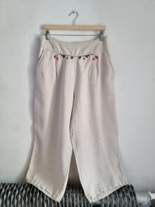 ALMA lniane spodnie hafty truskawki XL 42 beżowe len haft