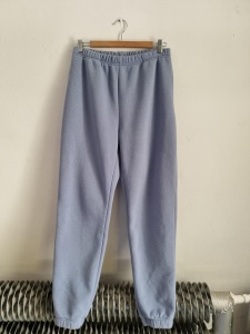 Spodnie dresowe niebieskie Gina tricot L 40 basically 
