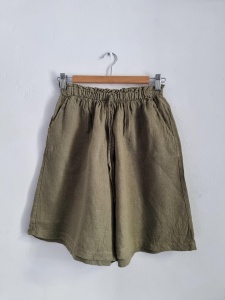 Zielone lniane spodnie na gumce włoskie S / M len made in italy 