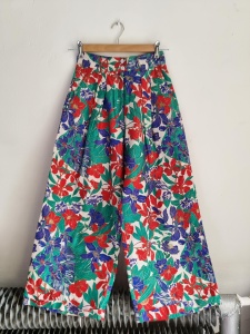 Jedwabne spodnie w kwiaty S 36 jedwab floral 