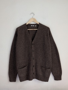Uniqlo XL wełniany kardigan jesienne hafty 42 brązowy sweter wełna oversize unisex 
