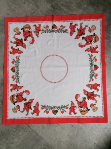 Świąteczny obrus na stół vintage