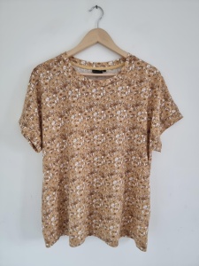 T-shirt w kwiaty L brandtex  copenhagen 40 modal bawełna 